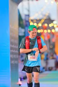 BIB: 5085
                            <button type="button" onclick="openModal(21768041)" class="btn btn-primary btn-sm float-right btn-popup" data-toggle="modal" data-target=".modal-high-quality">
                        <i class="fas fa-shopping-cart"></i> Add to Cart
                    </button>
                                            <button type="button" onclick="isThisMe(21768041, true)" class="btn btn-success btn-sm float-right btn-popup btn-isme hidden" data-toggle="tooltip" data-placement="bottom" title="นี่คือรูปของคุณใช่ไหม คลิกที่นี่เพื่อเอาเข้าอัลบั้ม">
                        <i class="fas fa-plus"></i> Add to album
                    </button>
                    <button type="button" onclick="isThisMe(21768041, false)" class="btn btn-warning btn-sm float-right btn-popup btn-isnotme hidden">
                        <i class="fas fa-ban"></i> Remove from album
                    </button>